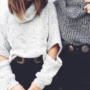 LF Zip Elbow Turtleneck Sweater